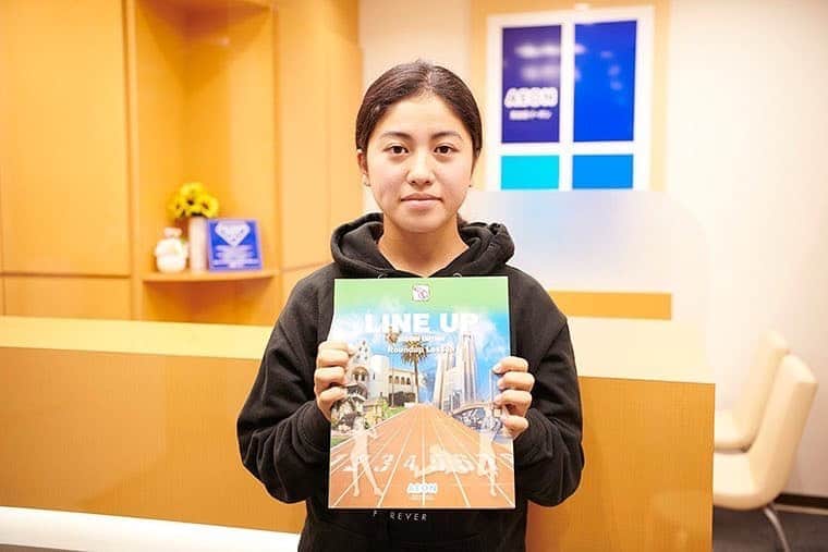 中山楓奈のインスタグラム：「英会話イーオンの、世界の入り口に立つ人を応援する「さぁ、セカイへ！プロジェクト」✈️ 海外のスケーターともしっかりコミュニケーションが取れるようになりたいので、レッスン頑張ります💪! イーオンさん、これからよろしくお願い致します！ #さぁセカイへ #英会話イーオン #pr」