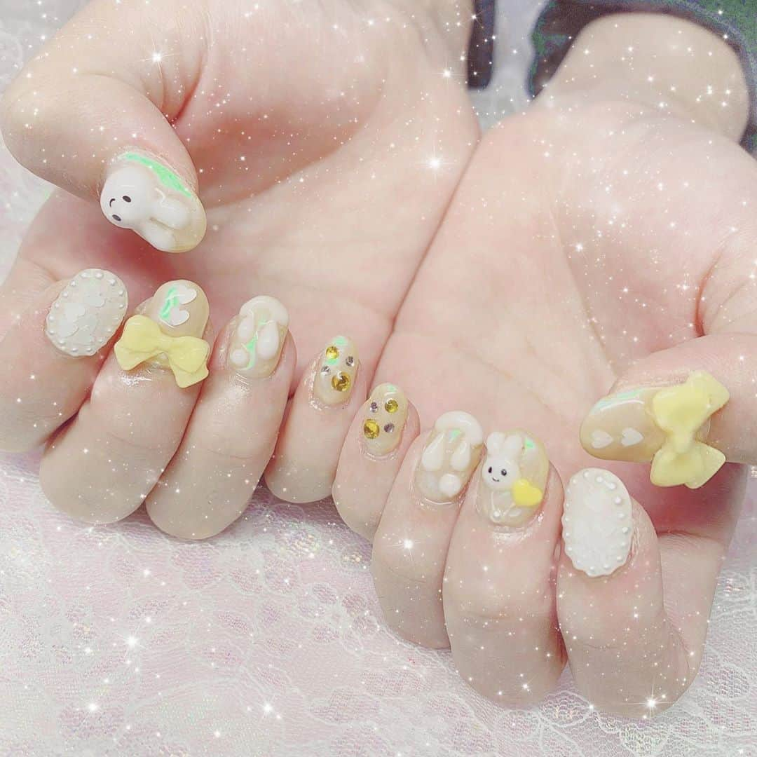 城崎ひまりさんのインスタグラム写真 - (城崎ひまりInstagram)「Newネイル！担当カラーの黄色にしてもらった💛 安定のうさぎも🐰 . . #newnail #nail #3Dネイル #ゆめかわネイル #うさぎネイル #ネイル #イエロー #yellow #yellownails #Followme #cute」11月5日 21時32分 - shirosakihimari