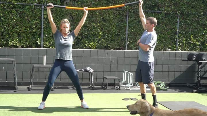 レイキー・ピーターソンのインスタグラム：「VLOG. 16 // TRAINING & BODY MAINTENANCE // LINK IN BIO • •  Here is this weeks VLOG based around my Pre-season (2021) training. It incorporates training, words of advice from Peter Parks @platinumfitsb (high regarded Californian trainer) and post-workout recovery (Ice-baths, saunas & treatment focusses for surfers @accel_australia ). • • Enjoy folks 🤗⚡️」