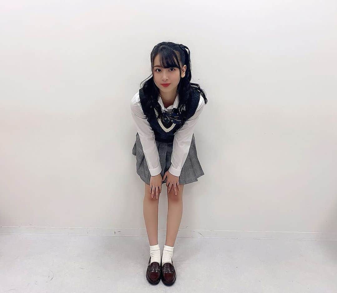 のインスタグラム：「. 🖤🤍🖤🤍 . . #ngt48 #富永夢有 #制服 #🖤 #followme #좋아요」