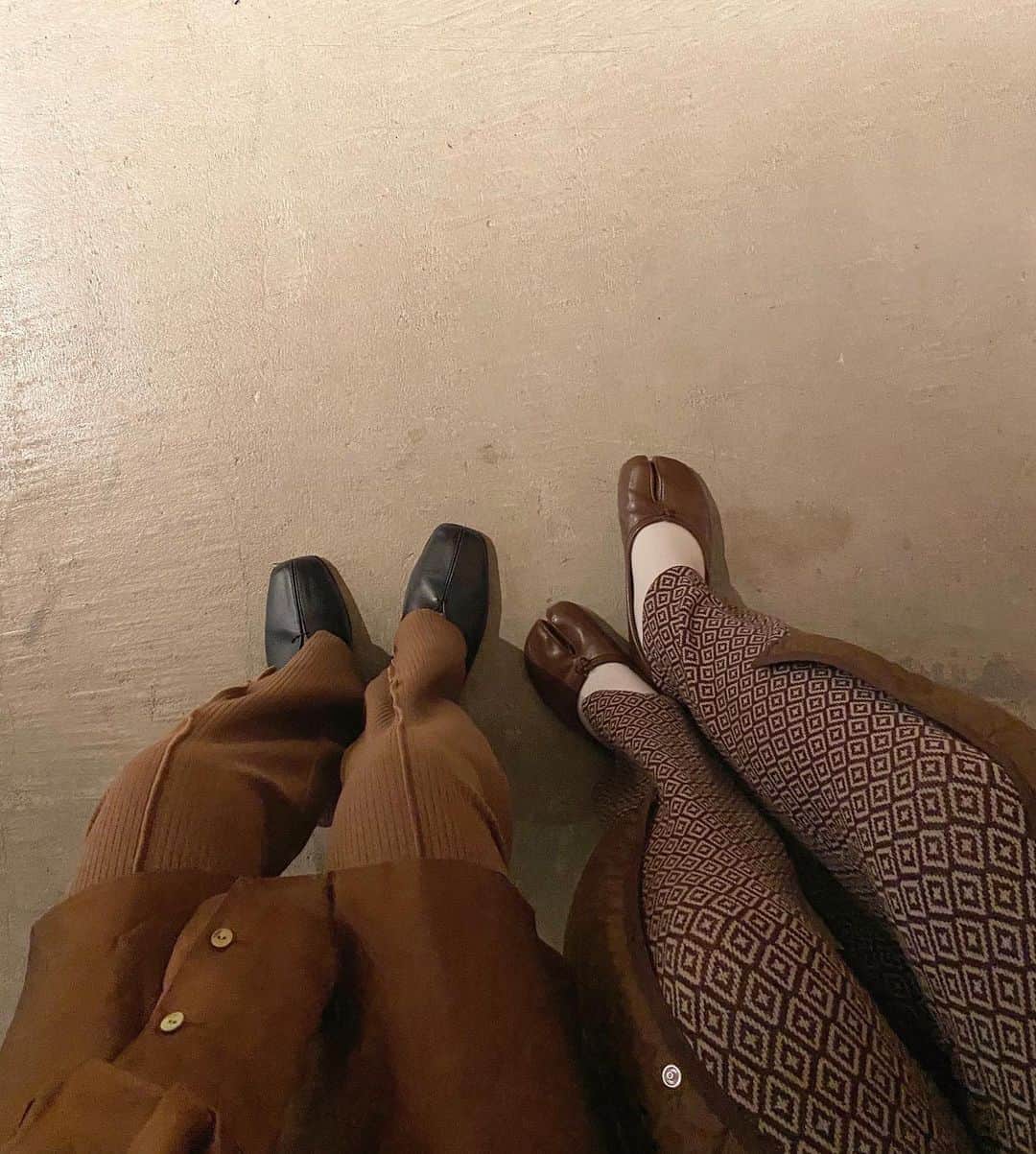 kannnaのインスタグラム：「ちと前の足元🦶🏻🤎 with @__1996rk」