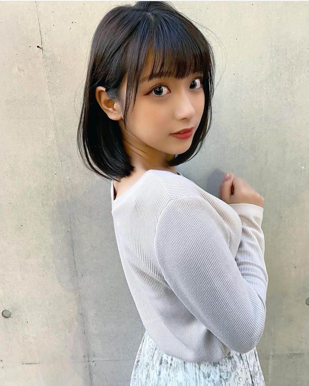 美女JAPANのインスタグラム：「どうも美女JAPANです！✨ ＊ ＊ 今回ご紹介するのはこの方‼️ ＊ ＊ marupiさん！@marupi.baseball ＊ ＊ とっても綺麗！🙈💕 こんなショートヘアー似合う人滅多にいない💕 ＊ ＊ marupiさんのアカウントには他にも素敵な投稿がたくさんあります！✨ ＊ ＊ 皆さんも是非チェックしてみてね🧸 ＊ ＊ 明日の投稿もお楽しみに！！ ＊ ちなみにあなたはどんな人がタイプですか？ コメントお待ちしております💕  ＊ ＊  #色気 #可愛い #綺麗 #かわいい #写真集 #モデル #美肌 #笑顔 #スタイル抜群 #可愛い #可愛すぎ #会いたい #天使 #美女 #美人 #美しい #清楚 #スタイル #色白 #スタイル抜群 #美脚 #素敵 #カワイイ #応援」
