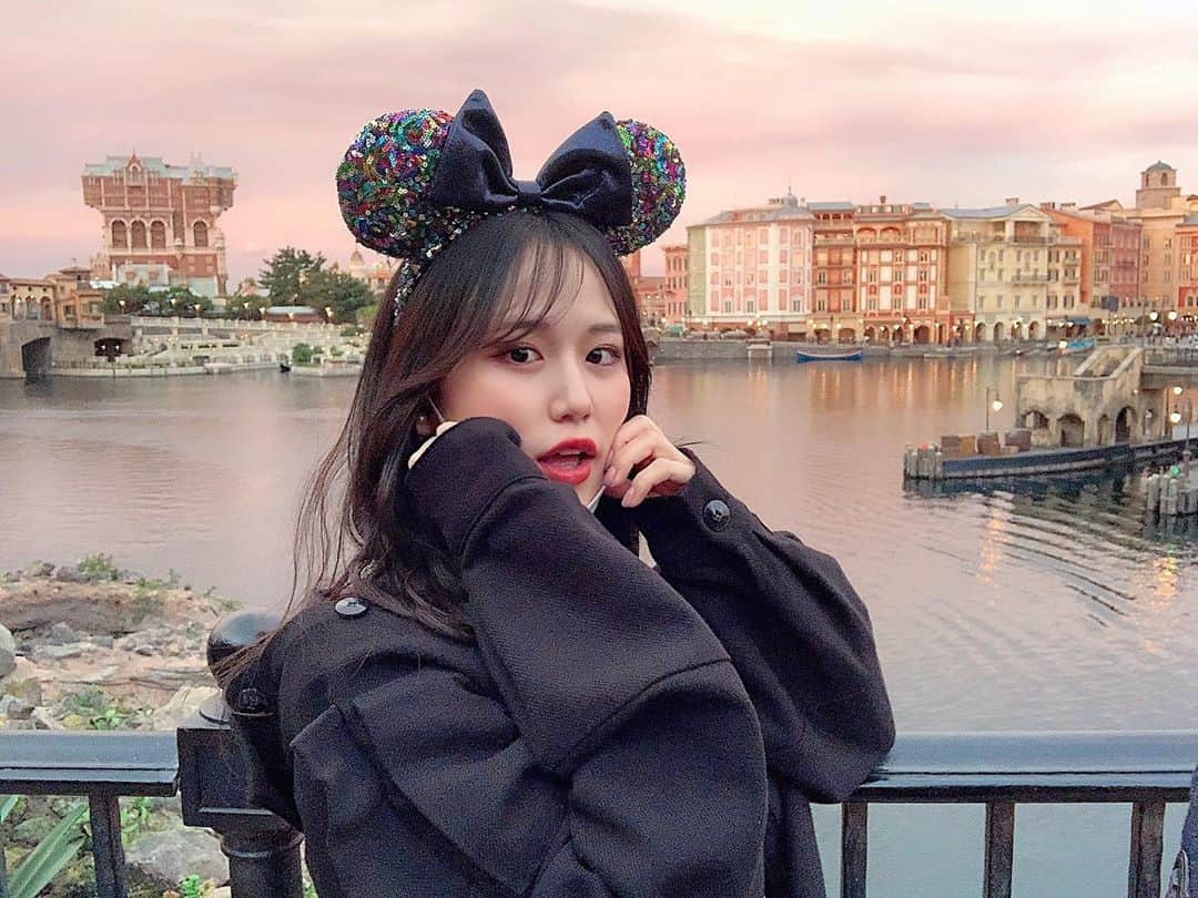 AKARIのインスタグラム：「#tokyodisneysea 🏜☆ 夕陽がうっとりするほど綺麗だった𓂃」