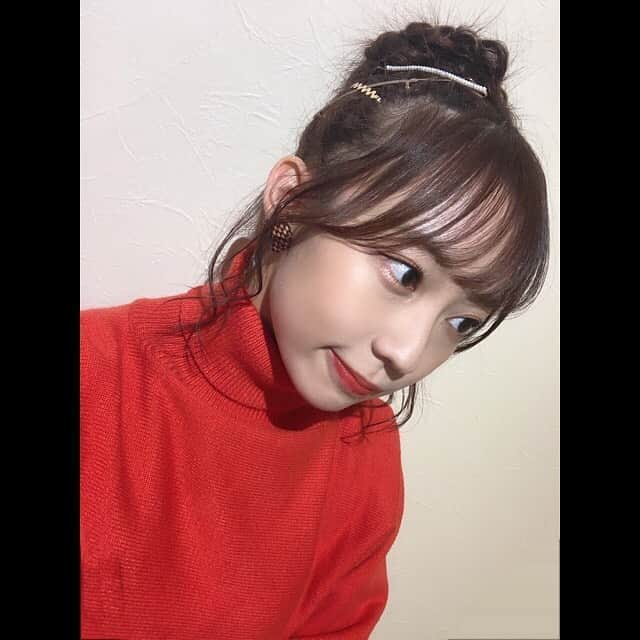 日高優月さんのインスタグラム写真 - (日高優月Instagram)「☺︎☺︎☺︎ . . 今日もメイクさんとスタイリストさんに 可愛くしてもらいました✌︎どう？ ちょっと珍しい感じだよね〜〜 . . #ヘアアレンジ #お団子ヘア」11月5日 22時18分 - yuzukihidaka_0401