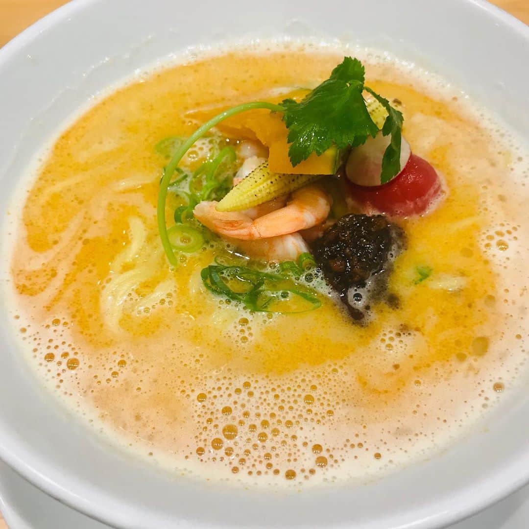 のインスタグラム：「#さいたま市#浦和区#elan#エラン#仕事前に#食事#ラーメン#鶏白湯海老SOBA#鶏チャーシューバターご飯トリュフ醤油」