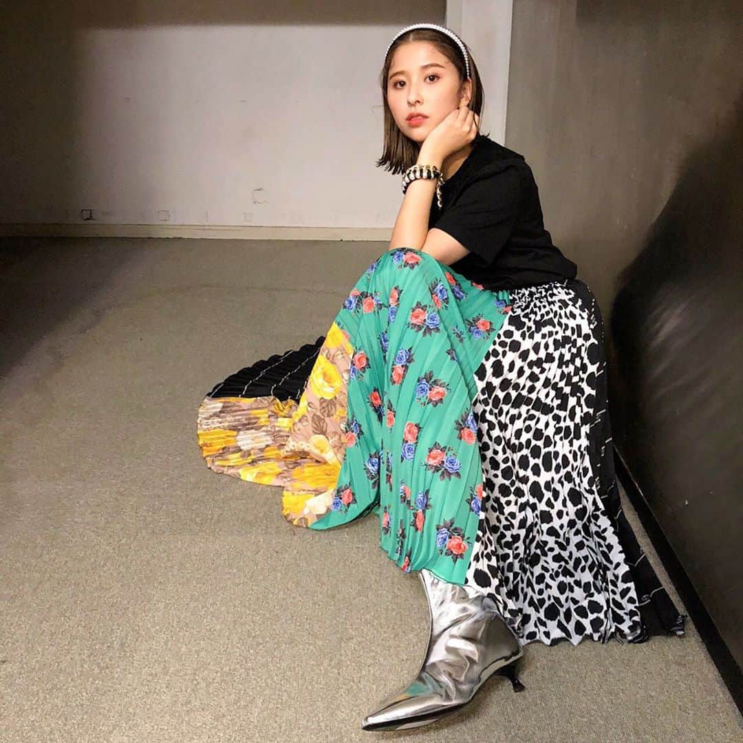 玉井詩織さんのインスタグラム写真 - (玉井詩織Instagram)「前髪くるん💫  #フォーク村衣装 #11月」11月5日 23時13分 - shioritamai_official