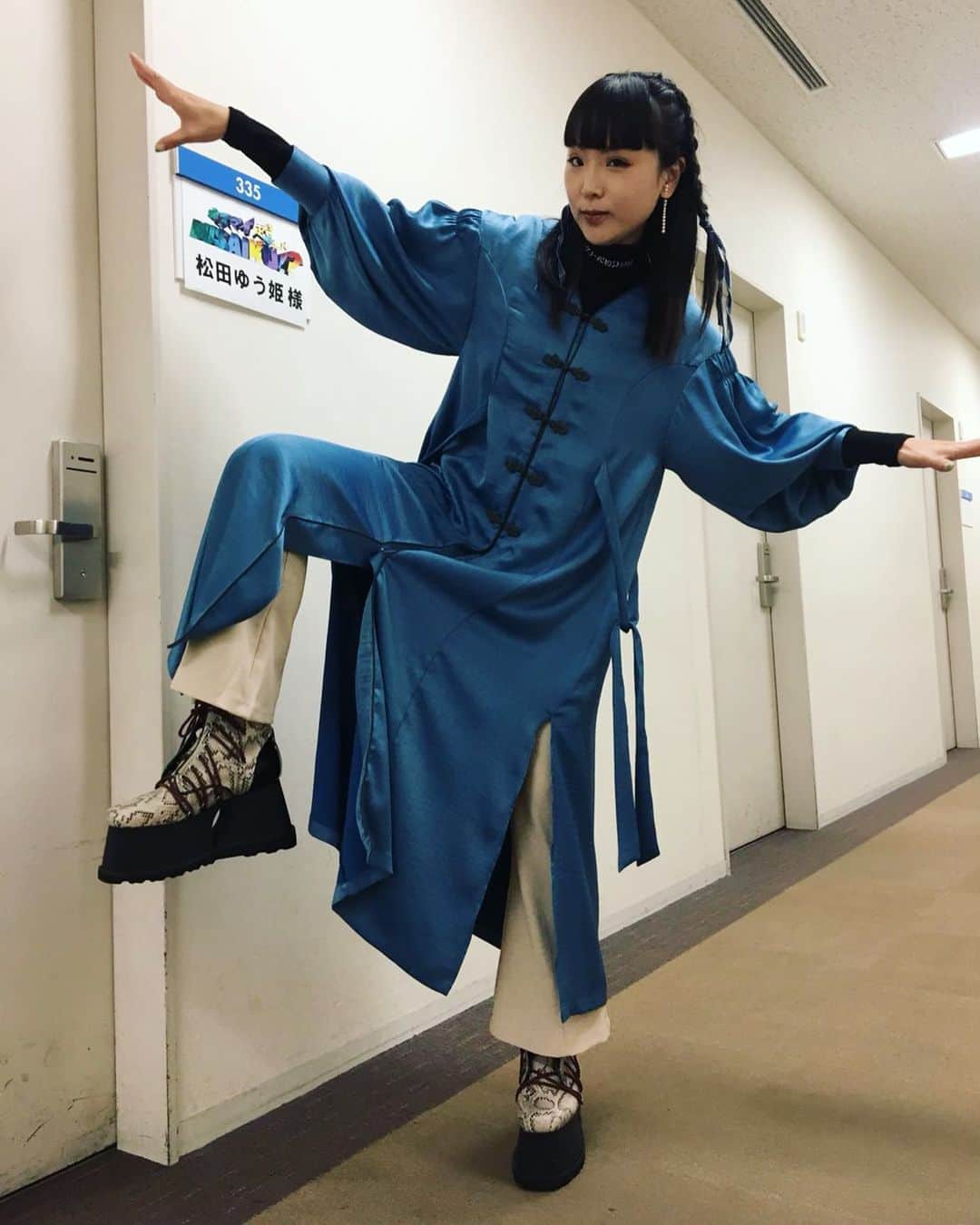 Young Juvenile Youthのインスタグラム：「「キスマイ超BUSAIKU!?」 今夜は24時35分〜O.A. 観てねー😉  👗 @pameopose」