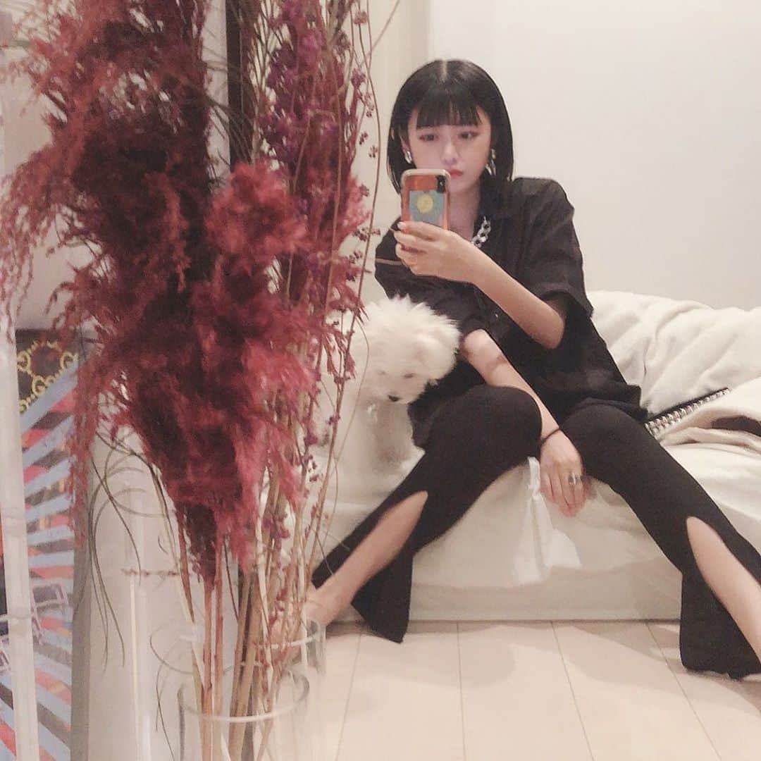 美月リカのインスタグラム：「🤍🖤🤍」