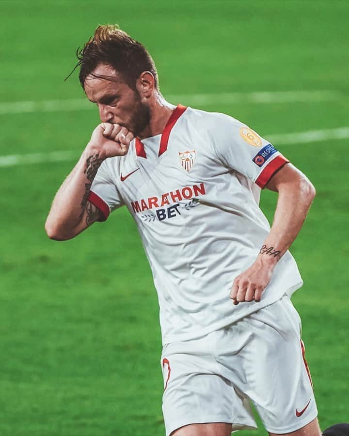 イヴァン・ラキティッチのインスタグラム：「Muy contento por la victoria de ayer y el gol! 🤩🙏🏼 #VamosMiSevilla #IvanRakitic @sevillafc」