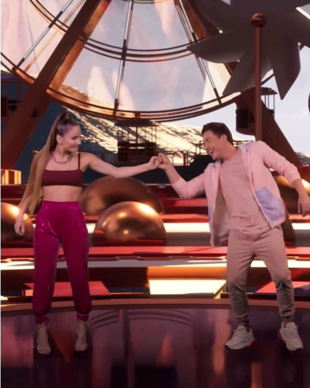 Claudia Leitteのインスタグラム：「A partir de meia-noite “Rodou” chega pra vocês e tá tão massa que vou fazer uma live às 23h30 no YouTube. O nome da live é chique, YouTube Red Carpet! Phyno, hein, @youtubebrasil! Em seguida o clipe com meu parceiro de outros carnavais @wesleysafadao estreia por lá! Espero vocês, link nos stories #LançamentoRodou」