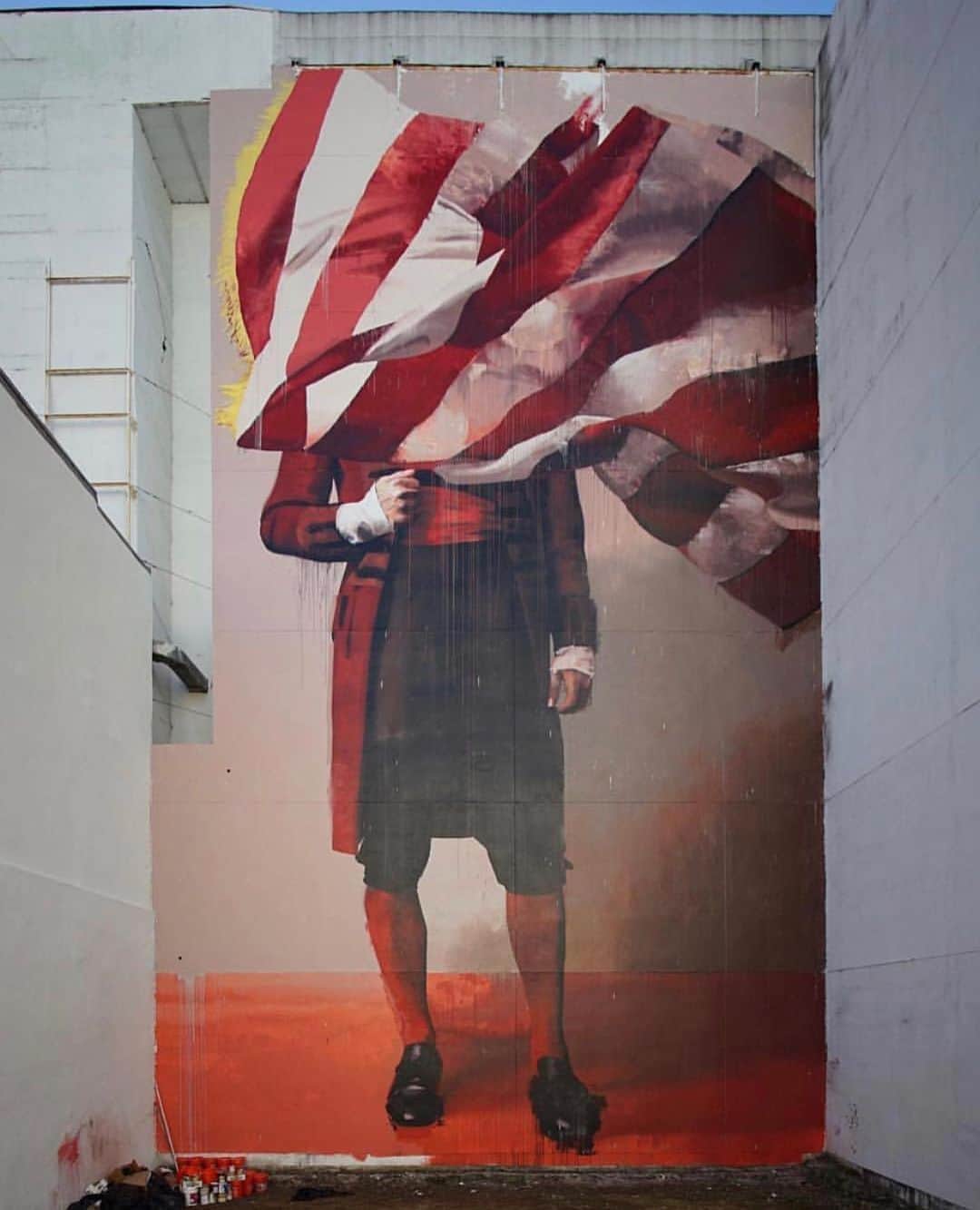 Juxtapoz Magazineさんのインスタグラム写真 - (Juxtapoz MagazineInstagram)「24 HOURS LEFT!! A different view of “The Blind Patriot,” and in slide 2, our newest print in collaboration with @conorsaysboom to benefit @moadsf 👆👆 Link in bio 👆👆  Painted at the #JuxtapozClubhouse, Miami, 2017 (first photo by @halopigg and second by @paulajkelley)」11月6日 1時17分 - juxtapozmag