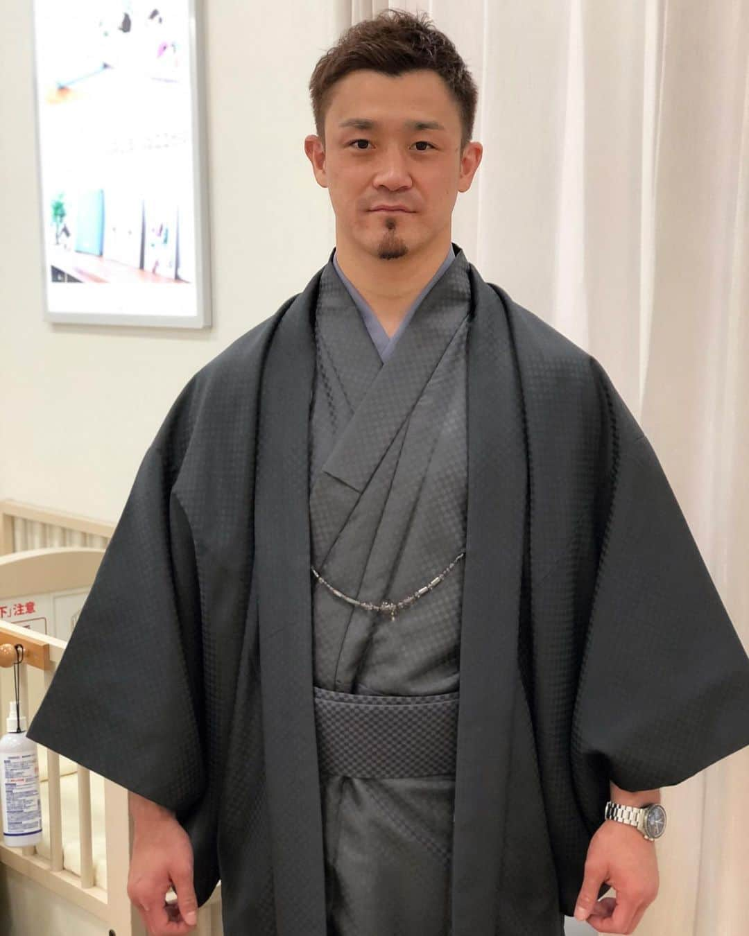 大和哲也のインスタグラム：「今日は七五三。 そして初めて袴を着た！ 和装っていいなぁ🇯🇵」