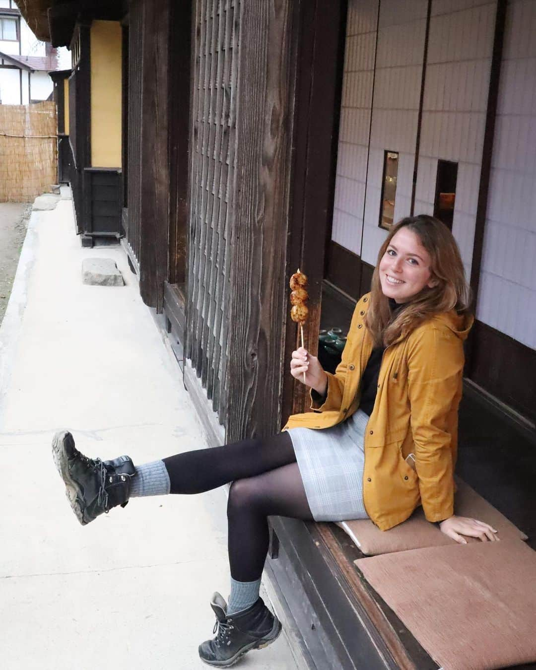 Rediscover Fukushimaさんのインスタグラム写真 - (Rediscover FukushimaInstagram)「Cozy autumn day spent at Ouchi-juku〜✨🥰  Here I enjoyed some green tea 🍵 and miso flavored rice cakes 🍡, sitting in this cozy alley between two thatched roof houses in Ouch-juku.🍂  When you come here I highly recommend picking out your favorite alley and an interesting snack to relax and soak in the rich history of this old fashioned town that has been preserved for hundreds of years.. ✨  Read more about Ouchi-juku on our website: https://fukushima.travel/destination/ouchi-juku/11   Also be sure to check out our Facebook page “Travel Fukushima Japan” where I share more details about the history of Ouchi-juku and my experience there. 🥰📚  💕ありがとう = ARIGATOU = Thank you) 💕  🏷 ( #vintagejapan #oldjapan #Edoperiod #japan #thatchedroofs #Ouchijuku #vintage #snack #oldfashioned #Fukushima #Aizu #japanesehistory #samurai #ricecakes #mochi #ramune #japanesefood #autumn #fallcolors #cozy #Edo #food #foodstagram #VisitFukushima! )」11月6日 11時45分 - rediscoverfukushima