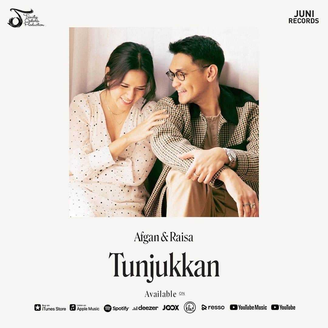 Raisa Andrianaさんのインスタグラム写真 - (Raisa AndrianaInstagram)「‘Tunjukkan’ now available on all digital streaming platforms, yaaaay ✨ Siapa yang udah dengerin? 🙋🏻‍♀️🙋🏻‍♂️ #AfganRaisaTunjukkan」11月6日 12時10分 - raisa6690