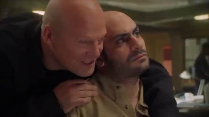 マイケル・ベンヤアーのインスタグラム：「#TBT to “half a million years ago” according to @michaelchiklis when I acted with him once again on #theshield, this time, playing Goma, a gangster who was in over his head… I remember filming this episode and learning that I had a callback on a big sit-com pilot, and they allowed me to leave for part of the day to meet with the Director, I got the role on the pilot… but the pilot never got picked up to series…. Such is showbiz… but I got to be arrested by Chiklis twice on two different tv shows! #classictv much thanks to #shawnryan the shows creator and writer #glenmazarra who got me out of another gig to do this one and writer #kurtsutter who later created #sonsofanarchy played Margos !」