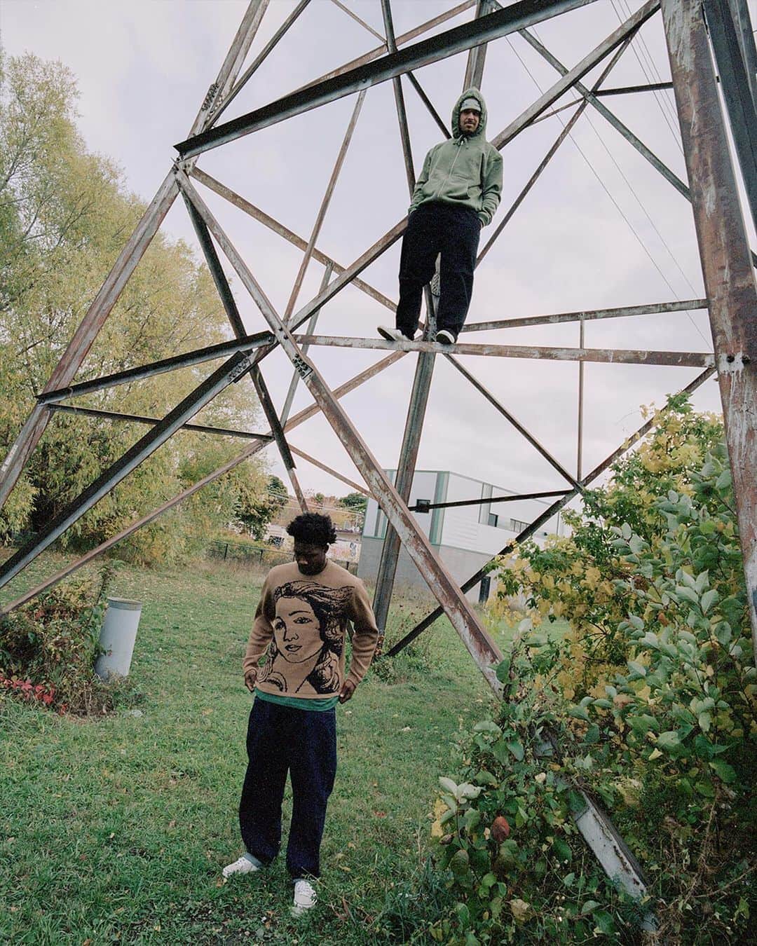 Stüssyのインスタグラム：「Stüssy’s Holiday ‘20 Collection is available worldwide on Friday, November 6th at 10am.」