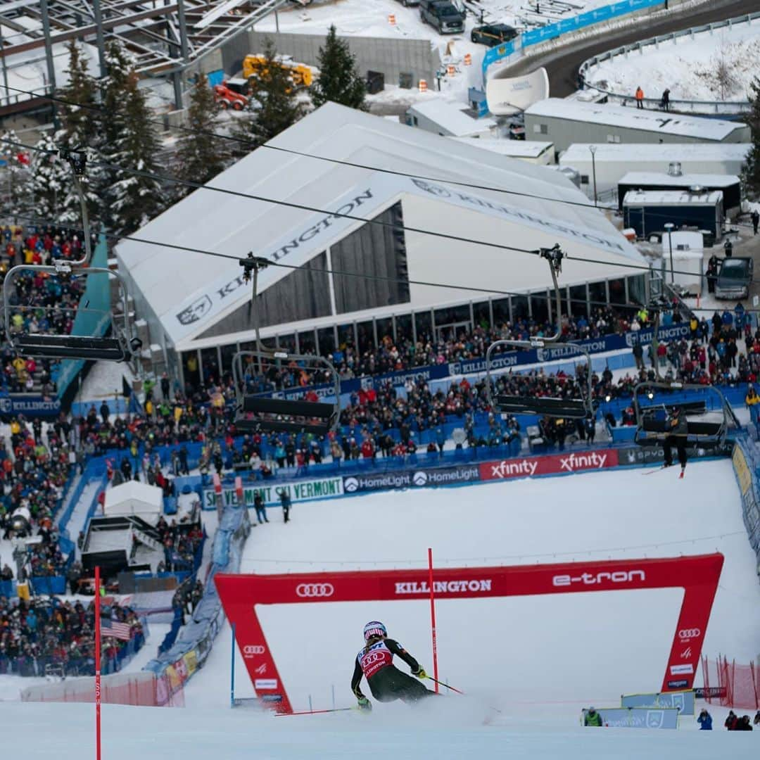 ミカエラ・シフリンさんのインスタグラム写真 - (ミカエラ・シフリンInstagram)「I know many of you are going to be missing the @fisalpine World Cup at @killingtonmtn this year. I am too...it’s my favorite stop on the Tour and I love competing for the home crowd. Not only does the Killington team (volunteers included) work tirelessly to make this event happen, but I also love seeing so many kids from the next generation of rippers there to watch the races and cheer for all of the athletes, from all of the nations. The joy of ski racing and the love for the sport is palpable.   This @warrenmillerent virtual tour of their 71st feature film, Future Retro, is a such a great way to satisfy your Killington fix and relive 2019 virtually, from your home with your family. Hit the link in my bio to buy tickets!! 🥳🥳 #warrenmiller #futureretro」11月6日 4時06分 - mikaelashiffrin