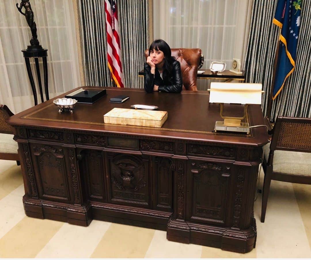 コンスタンス・ジマーのインスタグラム：「We’ll wait, patiently...#counteveryvote」