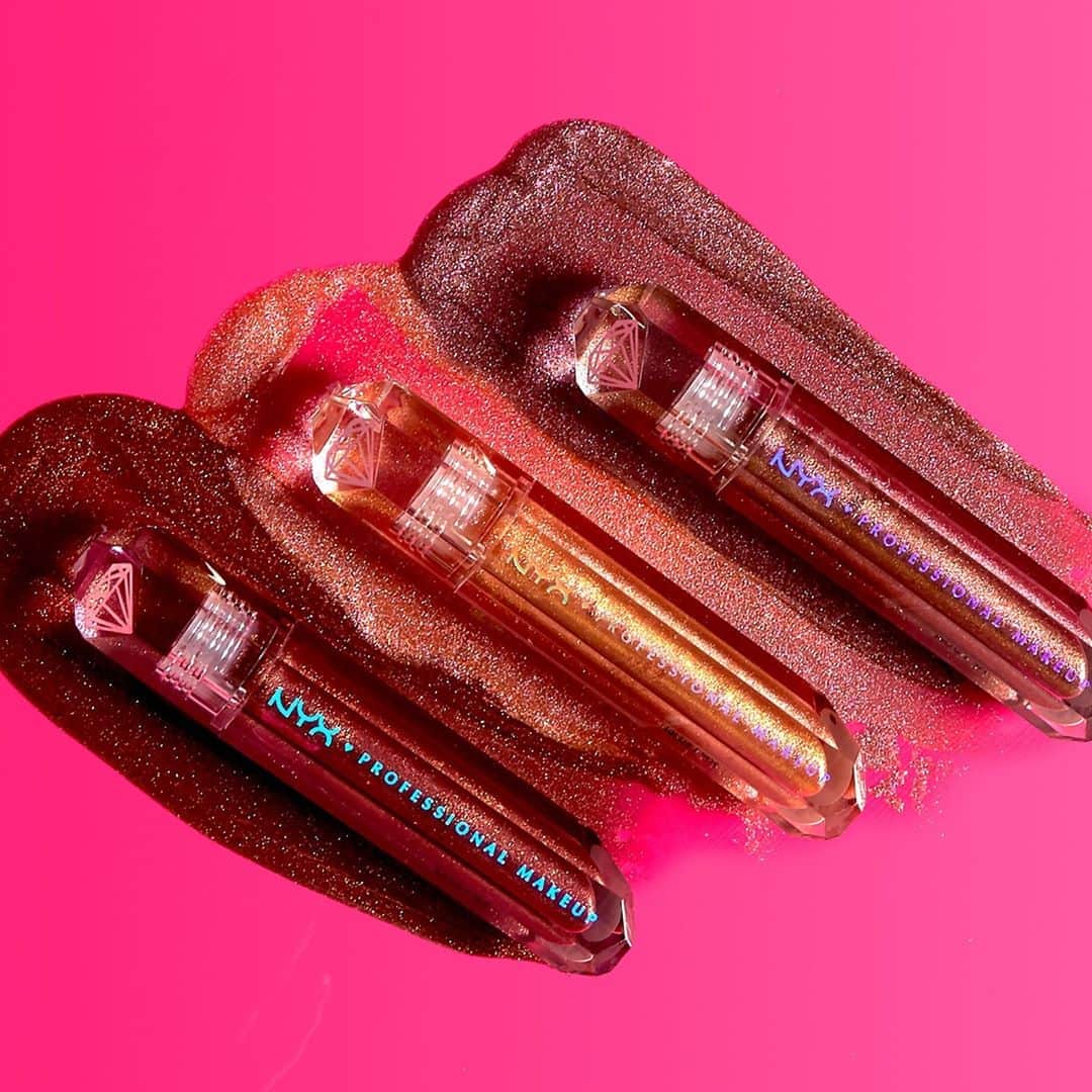 NYX Cosmeticsさんのインスタグラム写真 - (NYX CosmeticsInstagram)「Drippin' in ice 💎 Meet our 1st ultra blingy lip topper! 💋 Our DIAMONDS & ICE, PLEASE LIP TOPPERS are packed with micro-pearls, to catch the light at every angle 💫 Wear alone as a gloss, or layer on top of your fave lipstick 😘 Available online at nyxcosmetics.com 💖 • #icedathome #nyxcosmetics #nyxprofessionalmakeup #crueltyfreebeauty」11月6日 5時48分 - nyxcosmetics