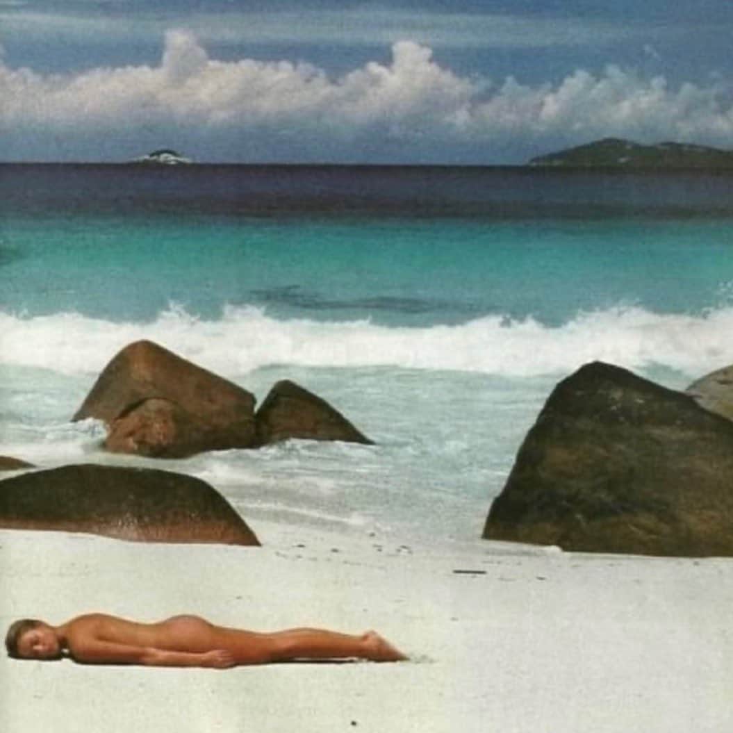 フェリシティー・パルマティアーのインスタグラム：「mood.」
