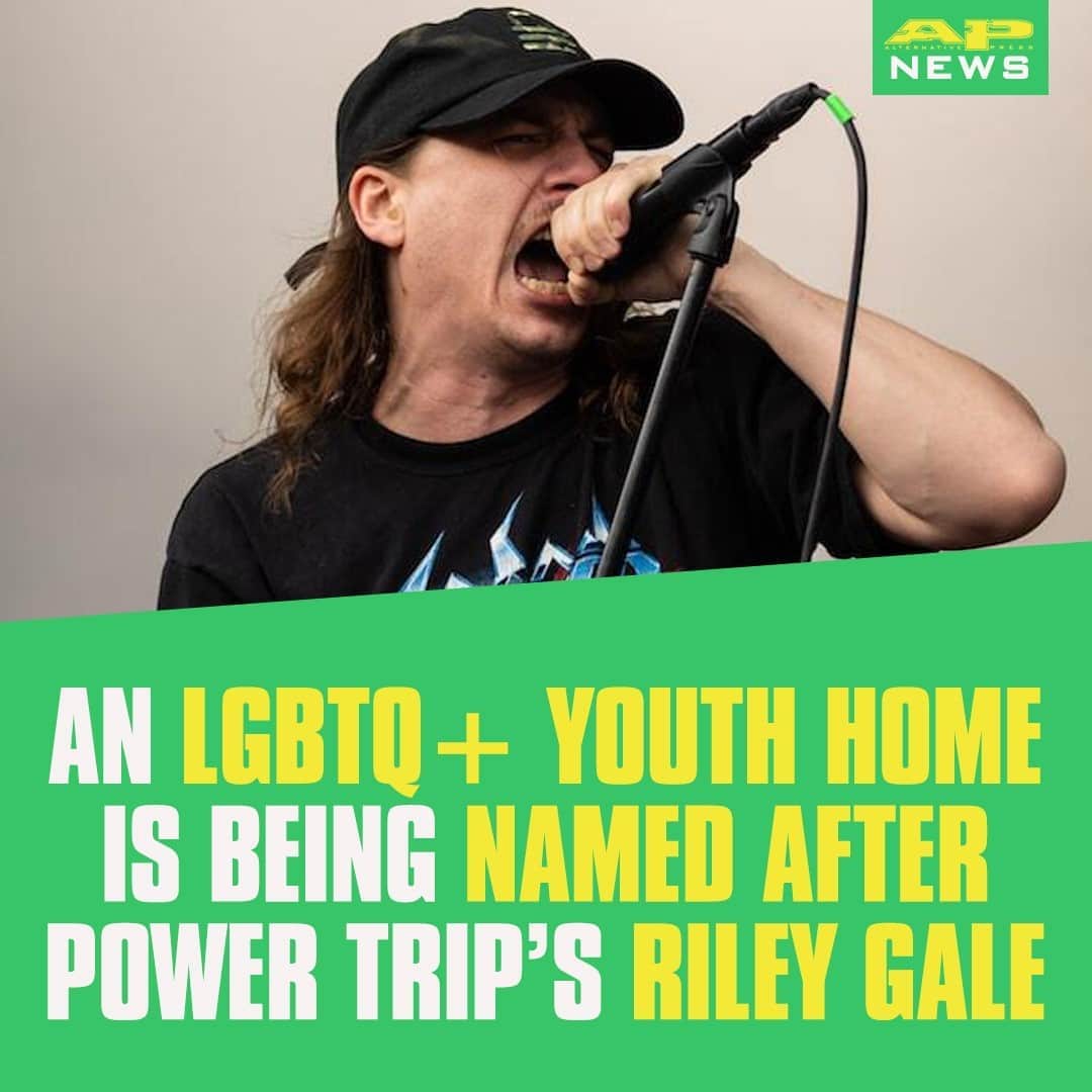 Alternative Pressさんのインスタグラム写真 - (Alternative PressInstagram)「@dallashopecharities is naming a new LGBTQ+ youth home after late @powertriptx frontman Riley Gale who played an integral part in the non-profit during his life⁠ LINK IN BIO⁠ .⁠ .⁠ .⁠ #dallashopecharities #powertrip #rileygale #lgbtq #lgbtqyouth #altpress #alternativepress」11月6日 7時36分 - altpress