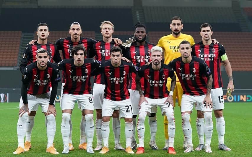 ジャンルイジ・ドンナルンマのインスタグラム：「Ripartiamo subito! Testa al Verona. Forza Milan 🔴⚫️」