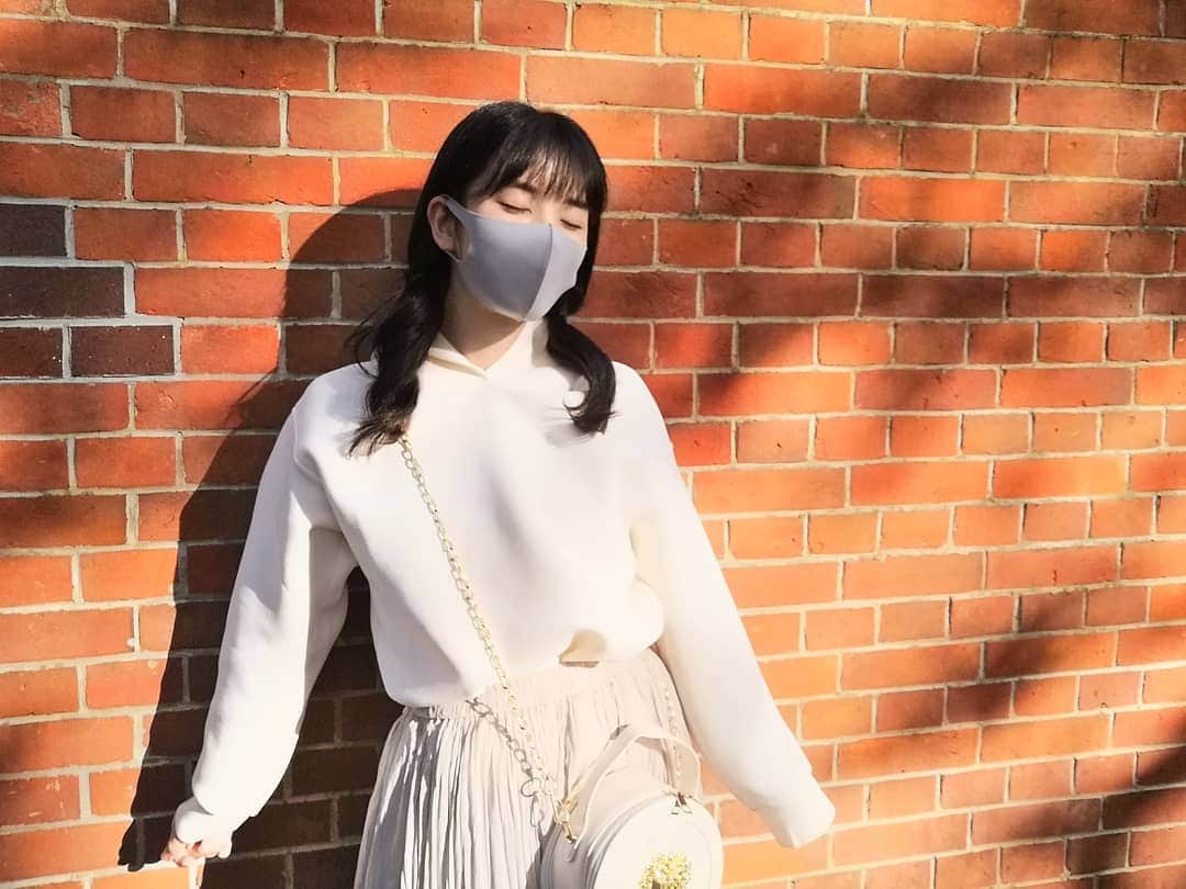 道重佐保さんのインスタグラム写真 - (道重佐保Instagram)「おはようございます🤍🍒  #パーカー女子#✌」11月6日 8時48分 - sahomichishige
