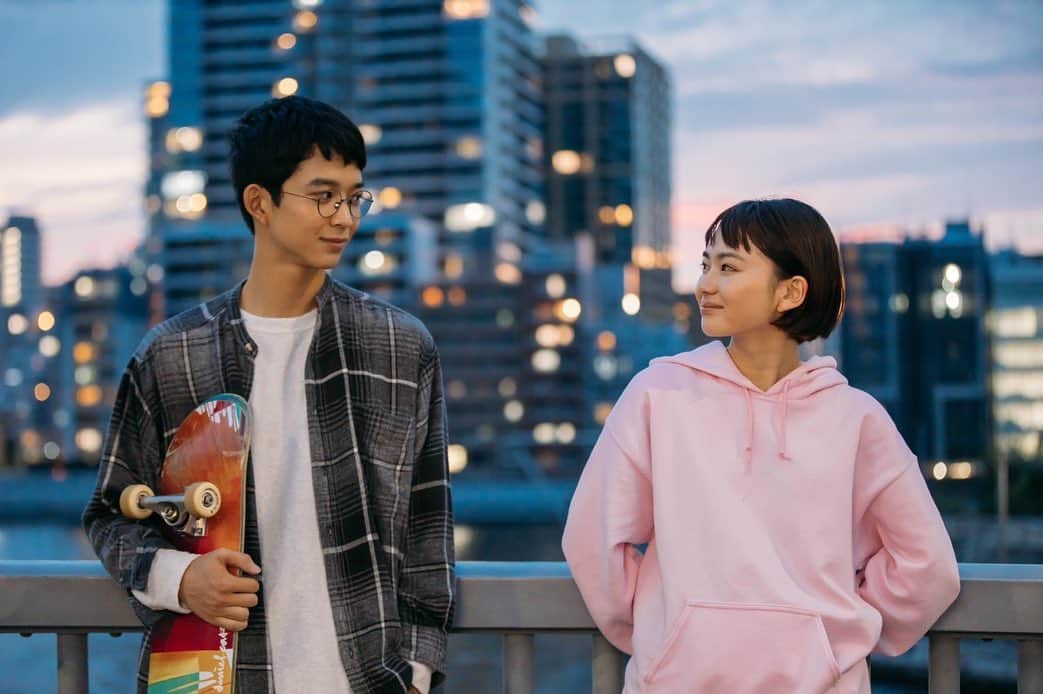 鈴木仁のインスタグラム：「. 『ジオラマボーイ・パノラマガール』  本日より公開です  明日の舞台挨拶もよろしくです。」