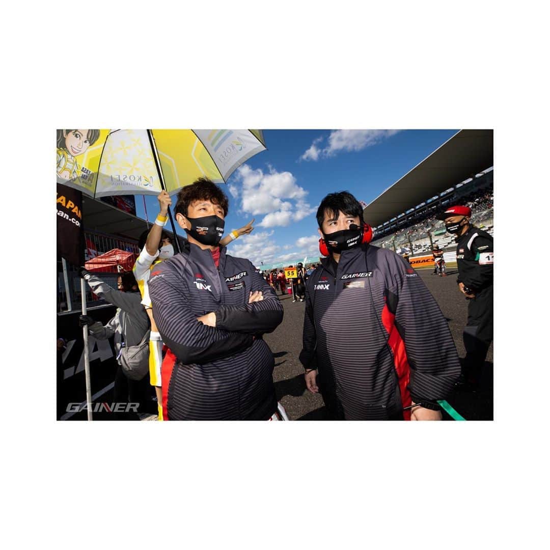 平中克幸のインスタグラム：「. さーて、明日からSUPER GT第7戦ツインリンクもてぎ！！ . . 残り2戦、気合入れていきたいと思います。 . . 応援宜しくお願いします📣📣 . . . . #supergt #gainer #tanax #gtr #nissan #nismo #koshidoracing #ficata #でちゃう #アリア #制動屋 #bigdaddygraphics #gt300 #eyevol #monocolle」