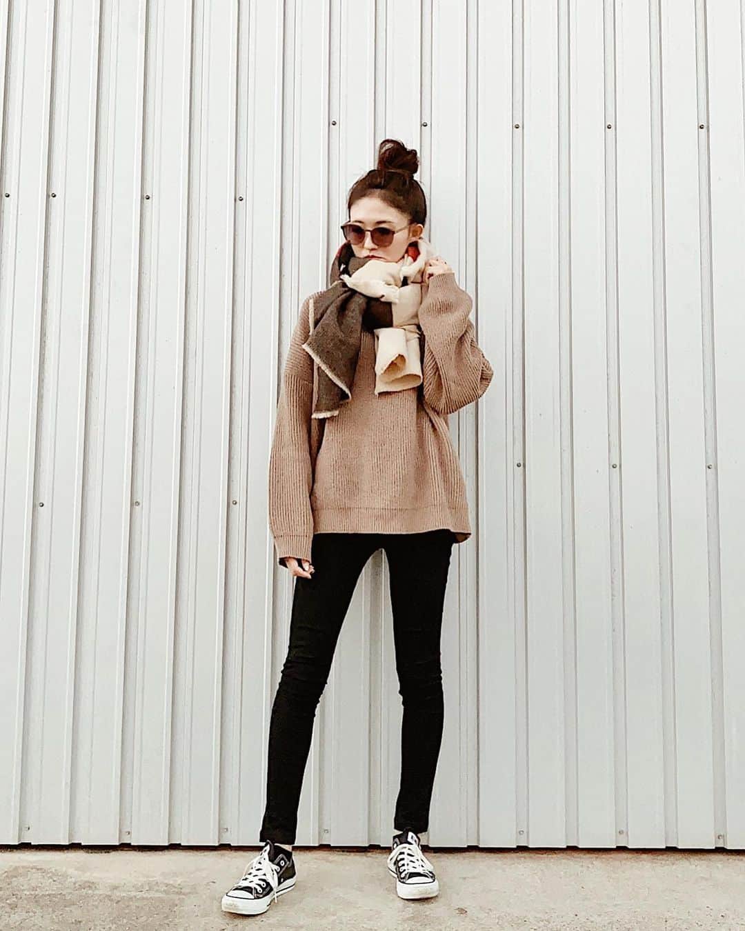 rittann48さんのインスタグラム写真 - (rittann48Instagram)「. . . ㅤㅤㅤㅤㅤㅤㅤㅤㅤㅤㅤㅤㅤ fashion ㅤㅤㅤㅤㅤㅤㅤㅤㅤㅤㅤㅤㅤ ㅤㅤㅤㅤㅤㅤㅤㅤㅤㅤㅤㅤㅤ 寒くなってきてストールcode シンプル×ストール合わせが好き .ㅤㅤㅤㅤㅤㅤㅤㅤㅤㅤㅤㅤㅤ .ㅤㅤㅤㅤㅤㅤㅤㅤㅤㅤㅤㅤㅤ .ㅤㅤㅤㅤㅤㅤㅤㅤㅤㅤㅤㅤㅤ #simple #fashion #style  #code #ootd #outfit  #zara #emoda #converse #dholic」11月6日 21時40分 - rittann__8775