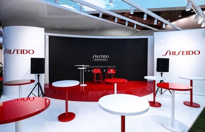 資生堂 Shiseido Group Shiseido Group Official Instagramさんのインスタグラム写真 - (資生堂 Shiseido Group Shiseido Group Official InstagramInstagram)「Shiseido is at the #ChinaInternationalImportExpo in Shanghai for the second time! Discover our beauty #innovations: wide-ranging brands and services for 2021, and initiatives based on our unique #ESG, ESCG (“C” for “culture”, our strength).    Photo 7: @baum_global, ”coexistence with nature” concept brand aims to realize a #sustainable society  Photo 8: @theginza_official, our prestige #skincare brand bearing Shiseido’s birthplace. Our exclusive "Perceptive Complex" analyzes your skin and delivers only precise nutrients  #CIIE #CIIE2020 #ShanghaiImportExpo #ChinaImportExpo #expo #Shanghai #Shiseido #中国国際輸入博覧会 #上海 #出展 #資生堂 #中国国际进口博览会」11月6日 20時47分 - shiseido_corp