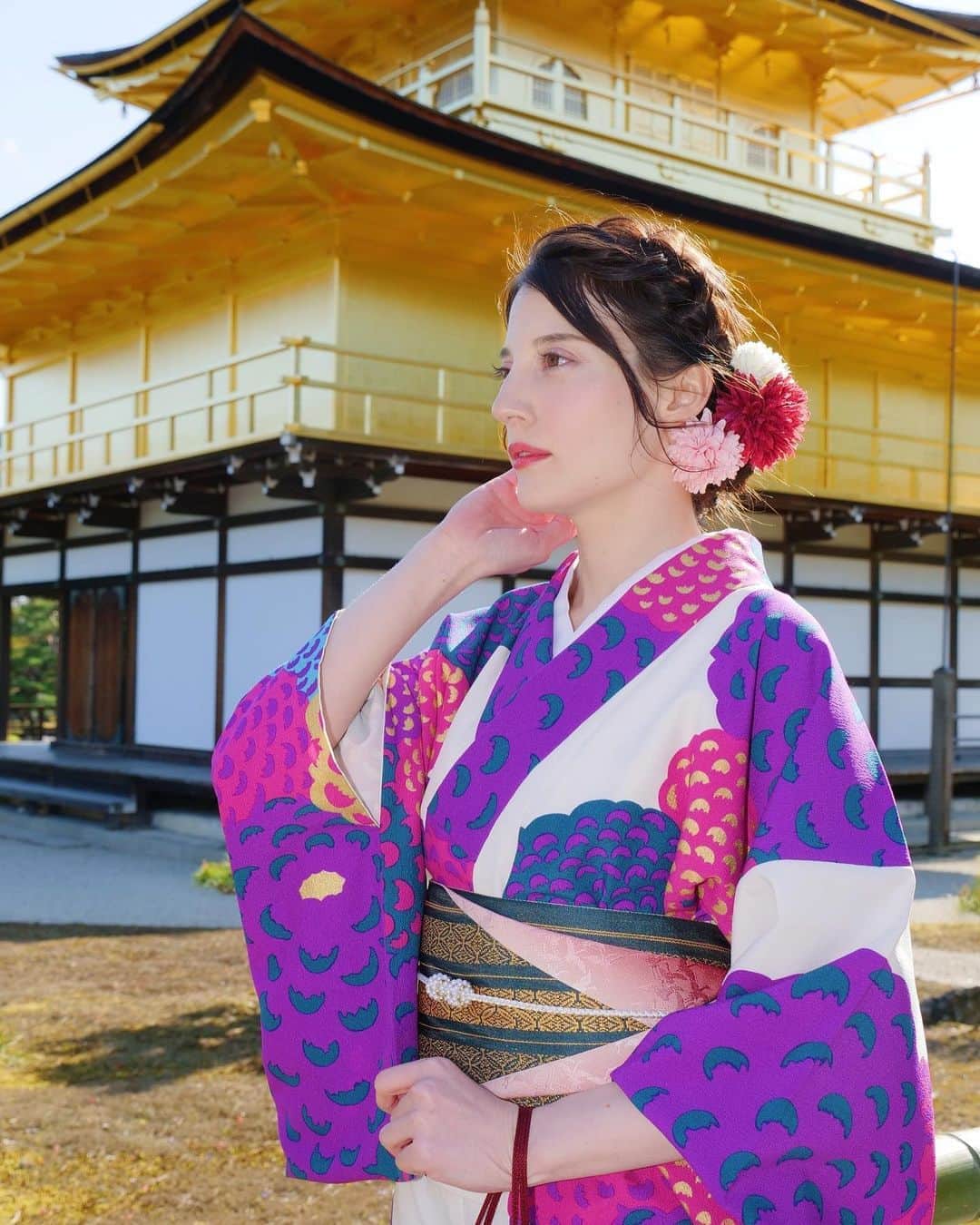 のインスタグラム：「金閣寺ばり綺麗やったなあ〜✨  #金閣寺 #着物 #京都」