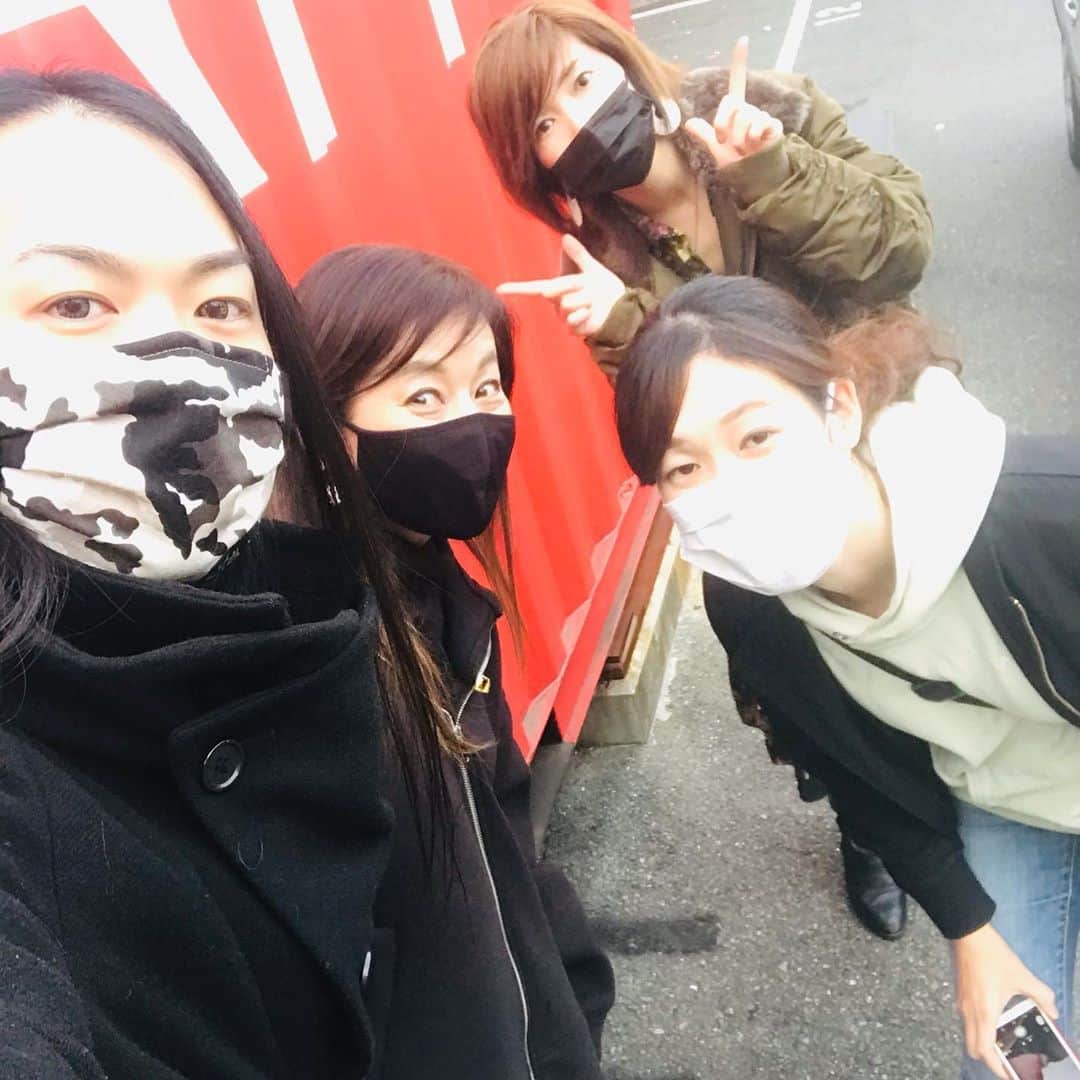 岡まゆみのインスタグラム：「Mayumi Oka sings Jazz ~Orion <織音>2020~全員でのリハーサルでした♪素晴らしいメンバーです♪心から感謝❣️ドキドキするけどすごーーーく楽しみ❗️よろしかったらお出かけ下さーい。渋谷セルリアンタワー東急ホテル2階JZ Brat  2020 年11月21日土曜日　 1st.start 15:30  2nd.start 19:00  お申し込みはこちらです↓  http://www.jzbrat.com/reserve/  #Orion #織音#リハーサル#JZ Brat#岡まゆみ」