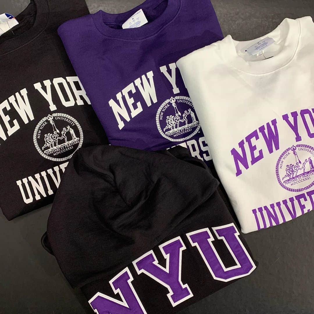 のインスタグラム：「CHAMPION NYUからHOODY＆SWEATSHIRT入荷してます🗽  CHAMPION USラインPOWERBLENDボディを使用した、大学オフィシャルアイテムです🧏🏾‍♀️✨  🗽DiverCity🎡  ※GROW AROUND Diver City店 平日と土日祝日にて営業時間が変更となっております。ご来店の際は営業時間にお気をつけください。 (平日)11:00~20:00 (土日祝)10:00~20:00  . #growaround  #growaroundnewarrivals  #growarounddivercity #champion  #nyumbazanguvu」