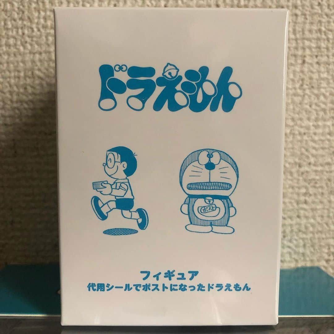 奥村うどんさんのインスタグラム写真 - (奥村うどんInstagram)「箱かわいい📦文章長くてかわえ📦保管しちゃうなぁ〜 #ドラえもん #箱 #かわいい #代用シール #郵便局」11月6日 13時06分 - doramuraudon