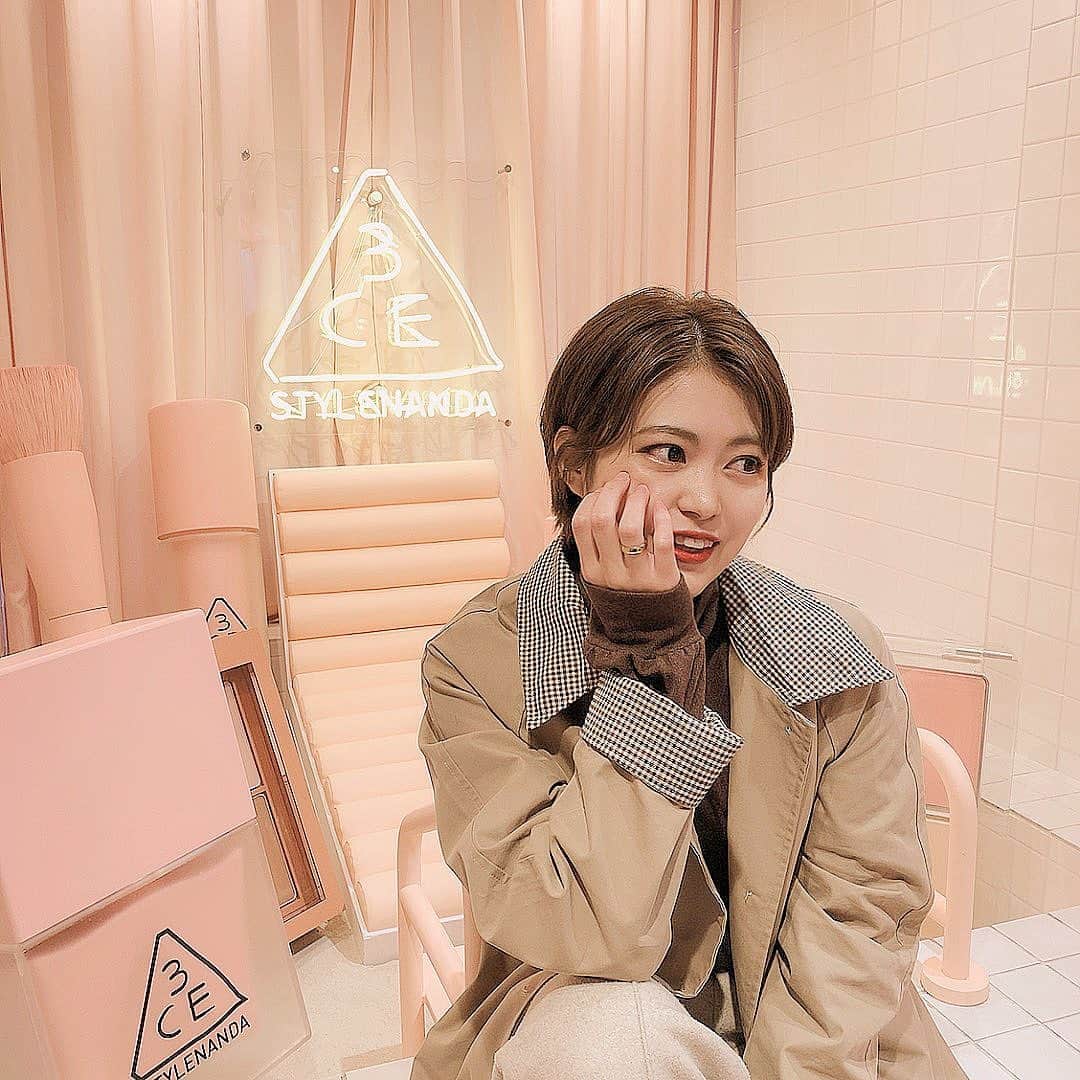 前田亜美のインスタグラム：「. . 可愛いが詰まってた…🌷🌷🌷🌷. . #stylenanda #3CE」