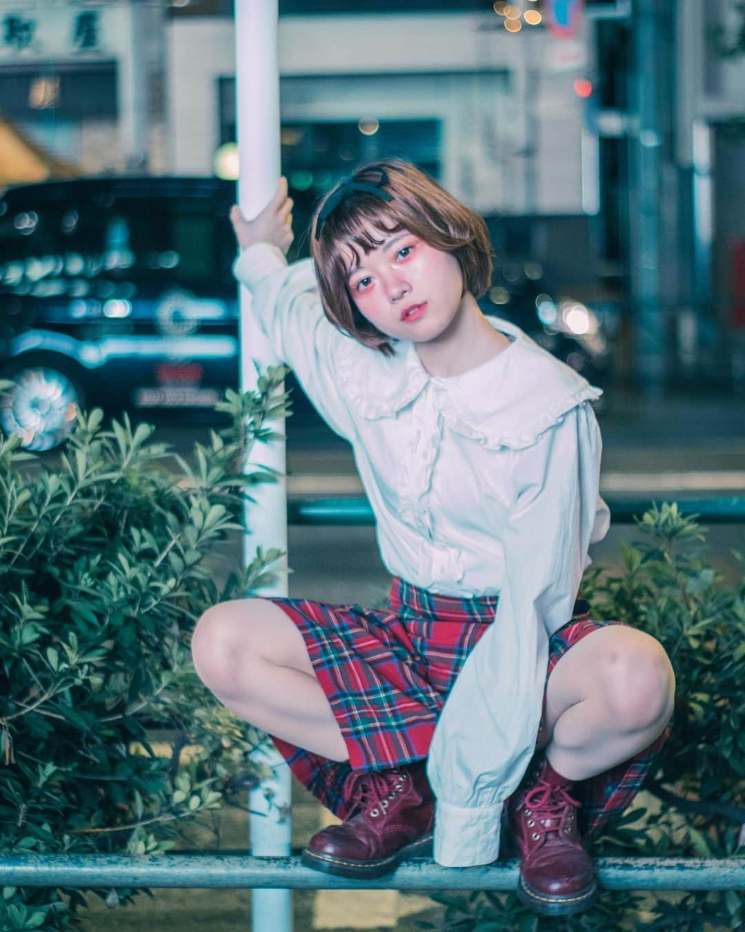 齋藤舞のインスタグラム：「slide▶︎▶︎▶︎🧸🧡 ・ ・ ・ Cap ⁵さんとのコラボ✨  【まるでお人形！？なロンドンガール】 をテーマにコーデしてくださいました🧸🧡  ・ ・  ヘアメイクからスタイリングまで... !! Cap ⁵さん天才...✨  stylist:野澤桃華さん、山上茉姫さん make-up artist:久保木七海さん  ありがとうございました❤︎ ・ ・」