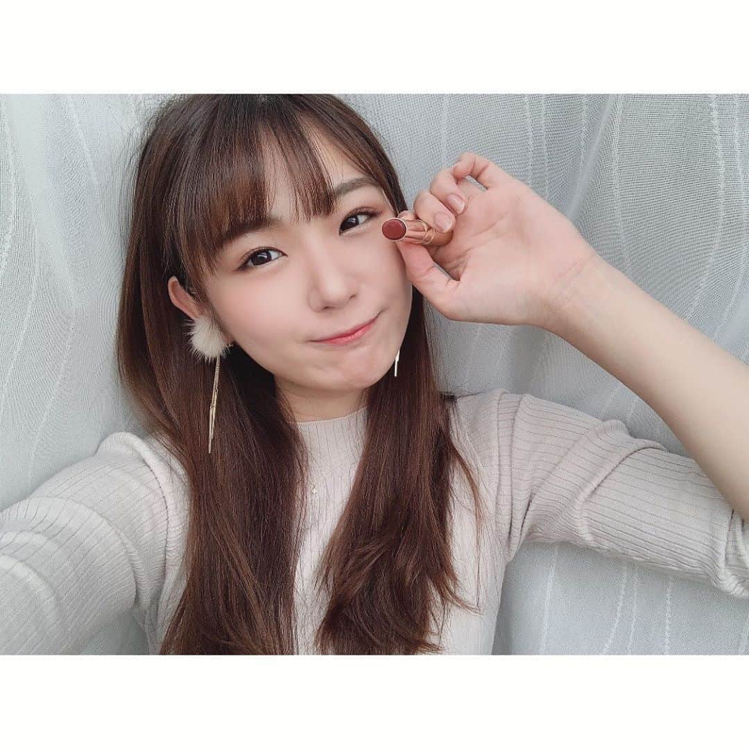 長谷川かすみのインスタグラム：「やっと見つけた。 好きや、これ。 原宿のアットコスメストアで買うたよ。 #オペラリップティント09   #オペラリップティント #テラコッタ」
