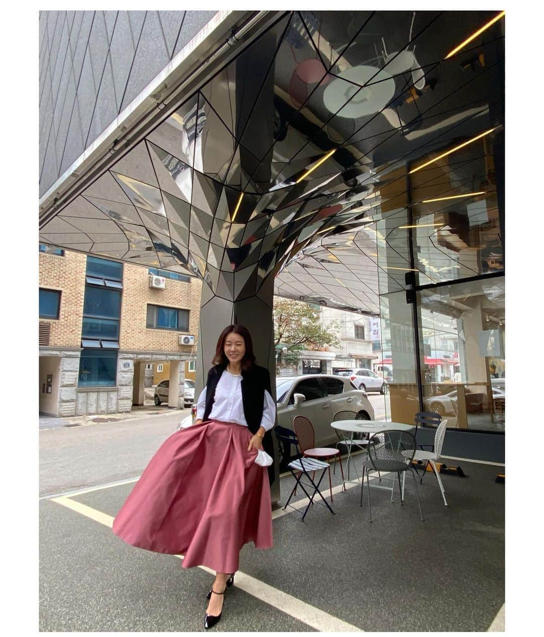 アン・ソニョンさんのインスタグラム写真 - (アン・ソニョンInstagram)「#신용산핫플  #컴컴베이커리 햇살 좋은날 또와야게떠욥💕」11月6日 13時42分 - anney_an_love