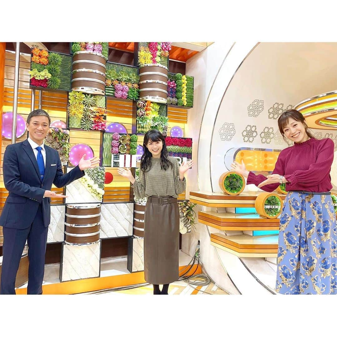 松尾依里佳さんのインスタグラム写真 - (松尾依里佳Instagram)「ただいま〜❣️🌷🌼🌸☺️  #ひるおび のスタジオへ 半年以上ぶりに戻ってまいりました✨  弁護士の#八代英輝 さん @tbs_annogram  #tbs アナウンサーの#江藤愛 さん  いつでもお会いできると思っていた以前は お写真お願いする機を逸していましたが 今日は勇気を出して「ぜひお願いいたします❣️」と😆  みなさまの醸し出す優しい空気 懐かしくて嬉しかったな〜  久しぶりでニヤニヤしすぎてしまいました！笑  #ひるおび金曜日  #大好きなみなさま」11月6日 15時09分 - erika.matsuo