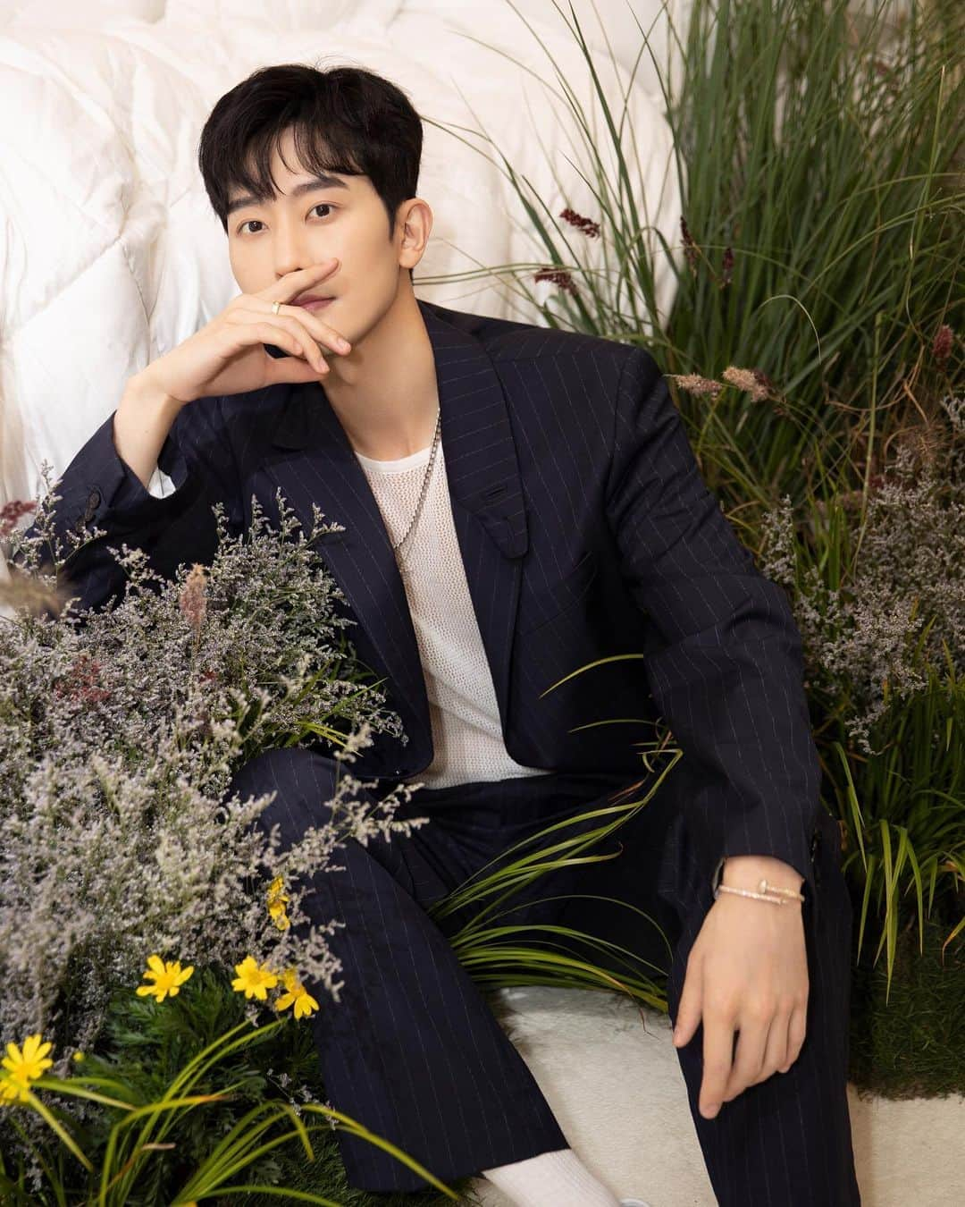 チョウミさんのインスタグラム写真 - (チョウミInstagram)「🌹🌹🍃🍃」11月6日 15時15分 - zhouzhoumi419