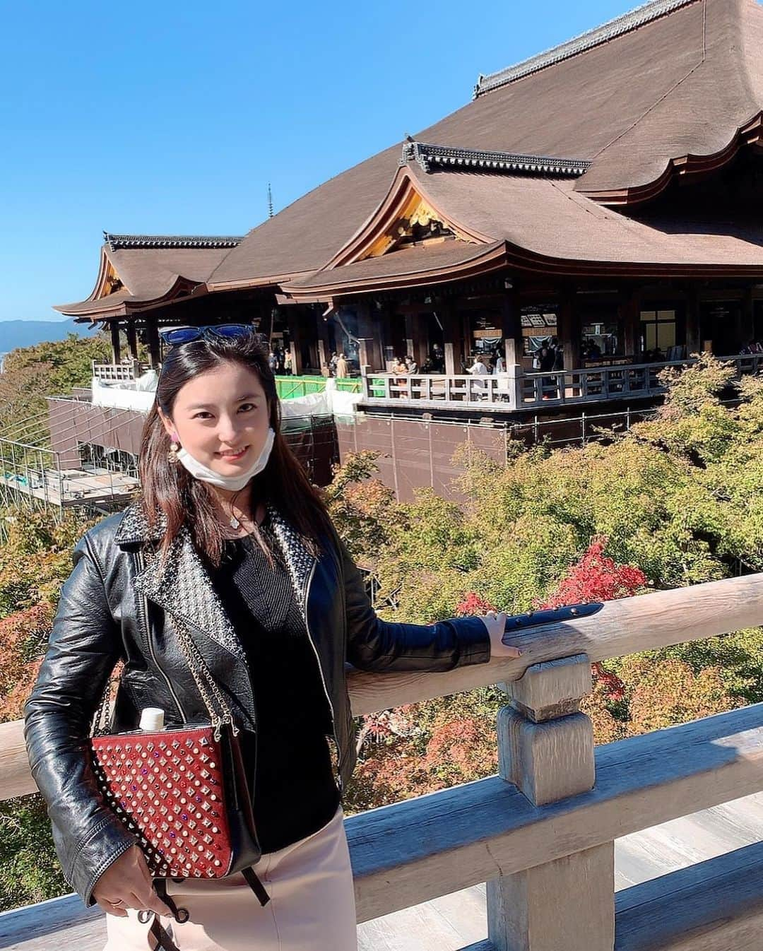 時田愛梨さんのインスタグラム写真 - (時田愛梨Instagram)「清水寺⛩ #kiyomizutemple #kyoto #japan #beatiful #greatview  #京都　#清水寺　#晴天　#景色も最高　#歴史を感じる」11月6日 15時27分 - eri_tokita