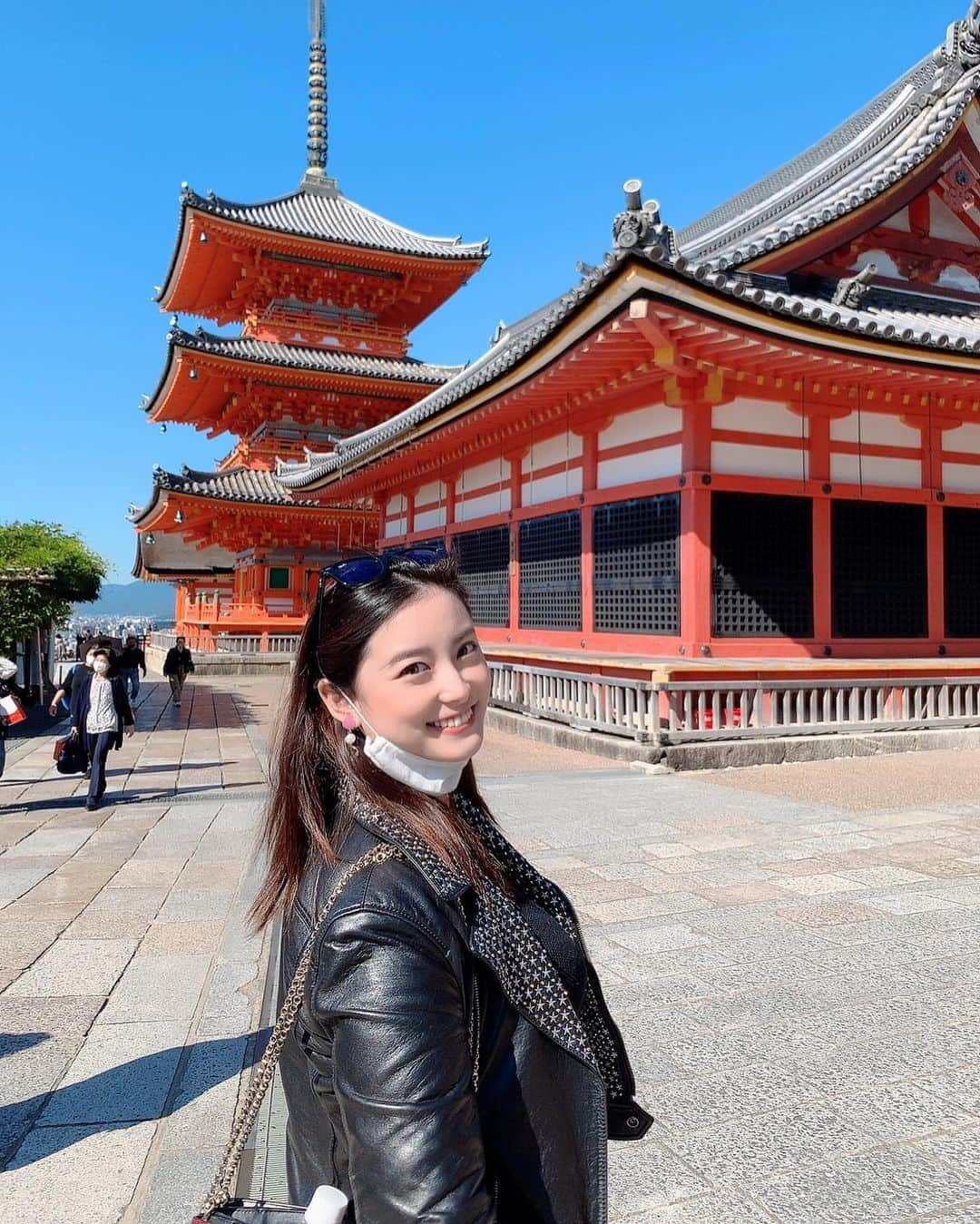 時田愛梨のインスタグラム：「清水寺⛩ #kiyomizutemple #kyoto #japan #beatiful #greatview  #京都　#清水寺　#晴天　#景色も最高　#歴史を感じる」