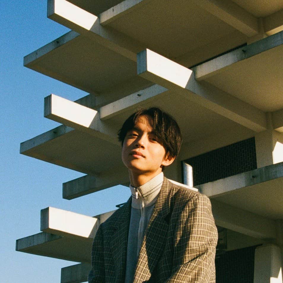 栗原航大のインスタグラム：「📸  @neeya_hayato   #mens #mensfashion #mensstyle #fashion #styling #film #filmphotography」