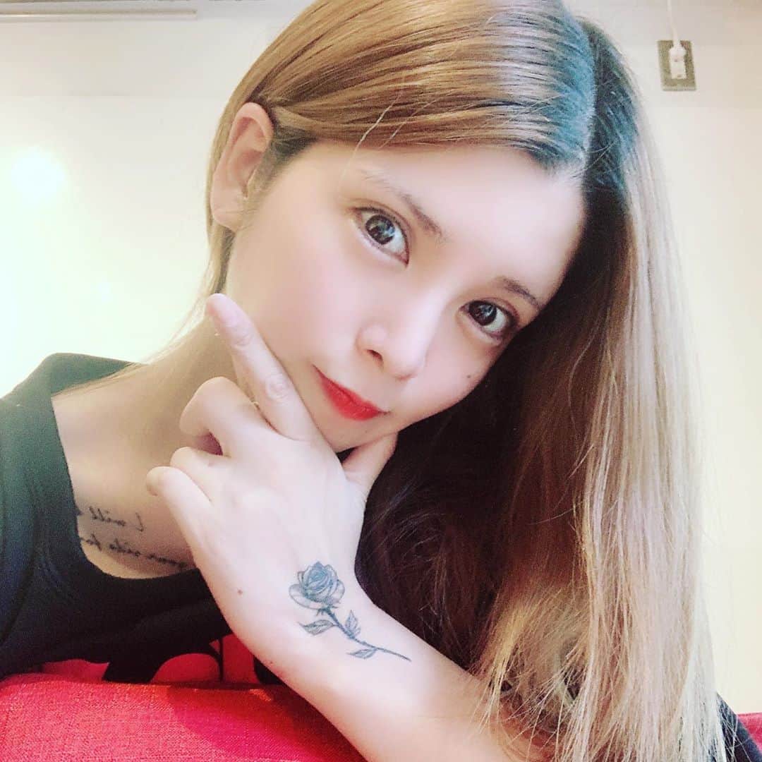 坂口杏里のインスタグラム：「今からラジオです❤︎ 詳細決まり次第、お知らせします！✨ ホンマルラジオエナジー局」