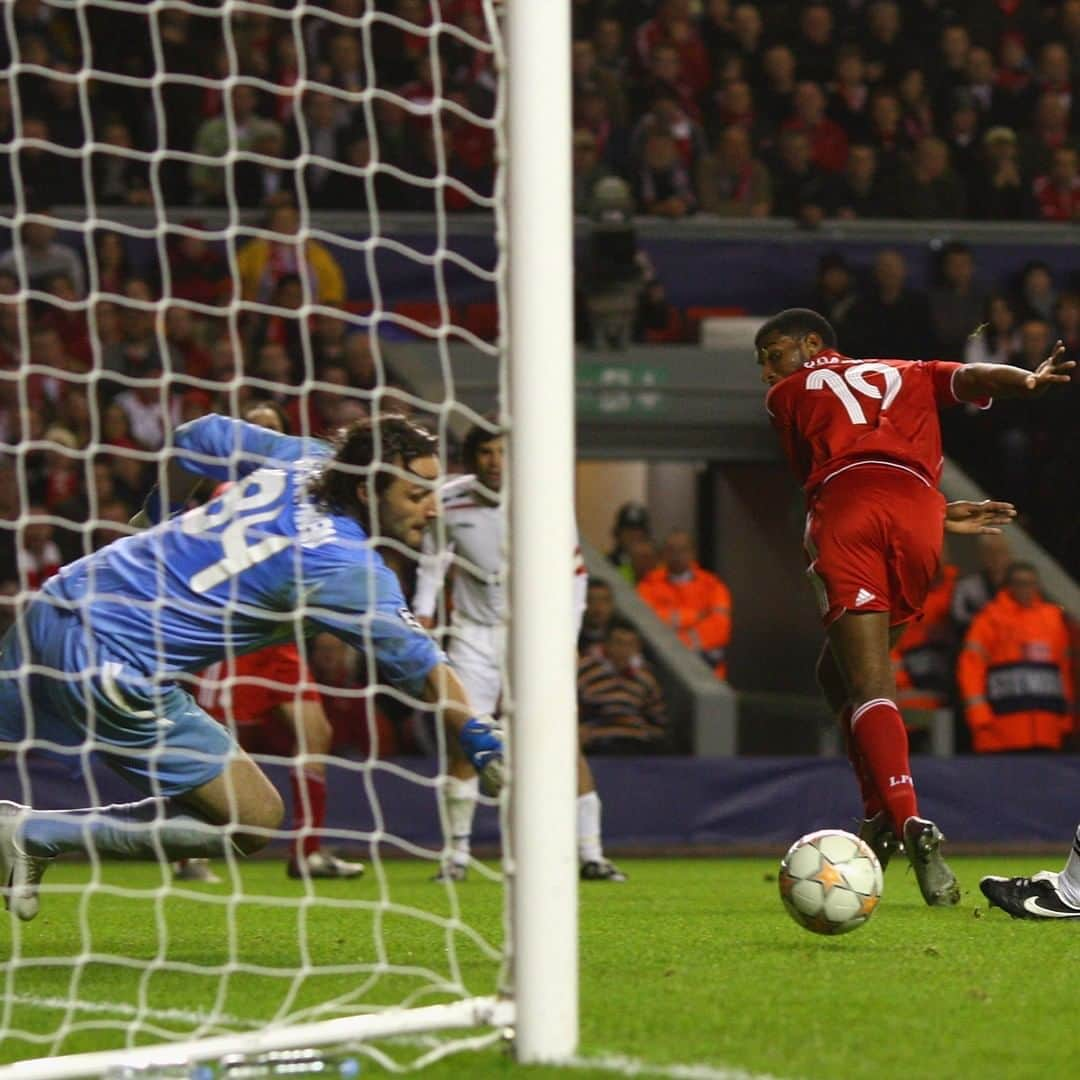 リヴァプールFCさんのインスタグラム写真 - (リヴァプールFCInstagram)「1⃣3⃣ years ago today... a very memorable European night 🤩⚽️ #LFC #LiverpoolFC #UCL #ChampionsLeague」11月6日 15時55分 - liverpoolfc