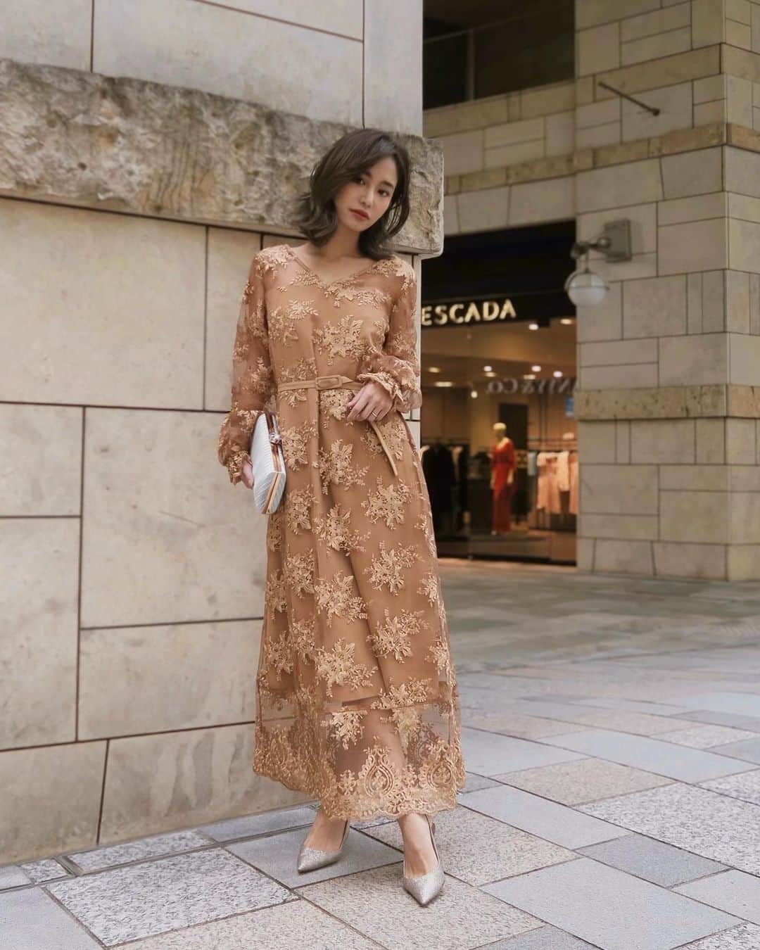 宮本沙恵のインスタグラム：「DIANAちゃん🧡 . #myshawty#dress#結婚式ドレス#お呼ばれ#パーティードレス」