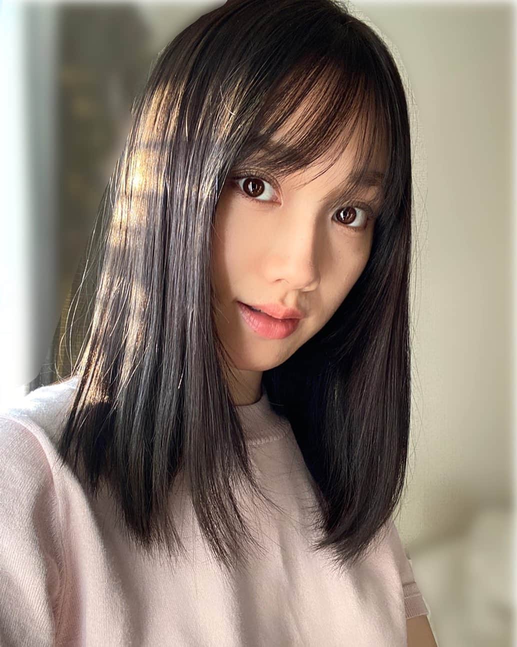 海野ナルのインスタグラム：「#アッシュグレージュ　 #髪色 #ヘアカラー 今回は炭酸スパもプラスしてもらって 頭皮すっきり☺️✨✨ トリートメントでツヤツヤ✨✨」