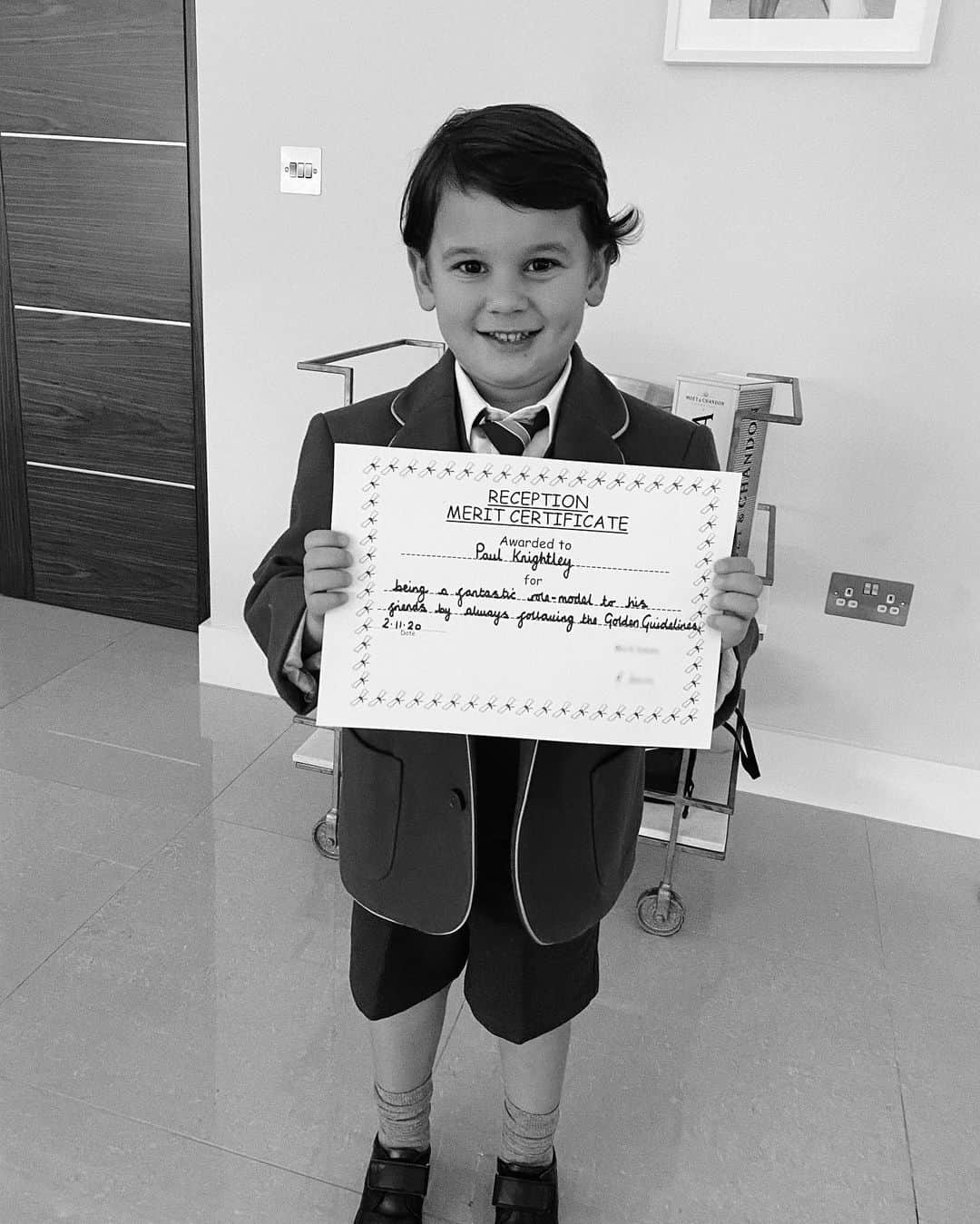 サム・フェアーズのインスタグラム：「On Monday we watched Paul (on a live video call) receive a Merit Certificate from the headteacher 👏😄❤️ Mummy couldn’t be anymore proud. Well done Paul my darling x」