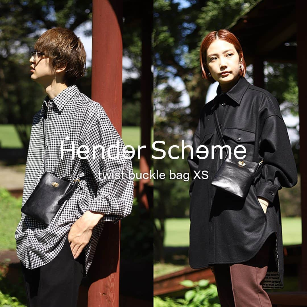 ARKnetsのインスタグラム：「《 Hender Scheme 》﻿ ﻿ 2020-21Autumn / Winter Collection “LIFE”﻿ ﻿ 『 twist buckle bag XS 』﻿ ﻿ ヴィンテージな風合いを感じさせる、カウレザーのショルダーバッグ。﻿ 高級感ある佇まいが、どんなコーディネートも引き立てます。﻿ こちらは最小サイズのXSサイズ。財布やスマホの持ち運びなど日常使いに最適なサイズ感。ちょっとした外出にも活躍。﻿ ﻿ ﻿ 【 取り扱い店舗 】﻿ @ripeark﻿ @blujeblubyark﻿ @ann_de_ark﻿ ﻿ ﻿ ■商品や通信販売に関しまして、ご不明な点がございましたらお気軽にお問い合わせください。﻿ -----------------------------------﻿ 【お問い合わせ】﻿ ARKnetsコールセンター﻿ TEL：028-634-1212 ( 営業時間 12:00～19:00 )﻿ ※店舗へ繋がりにくい場合には、こちらまでお問合せ下さい。﻿ -------------------------------------﻿ #henderscheme #エンダースキーマ #スキマ #twistbucklebag #bag #レザーバッグ #cowleather #shoulderbag #ショルダーバッグ  #arknets #ripeark #blujeblubyark #anndeark #栃木 #宇都宮 #群馬 #高崎 #埼玉 #越谷 #セレクトショップ #ファッション #styling #スタイリング #fashion #2020aw #2021aw #coodinate #コーディネイト #outfit」